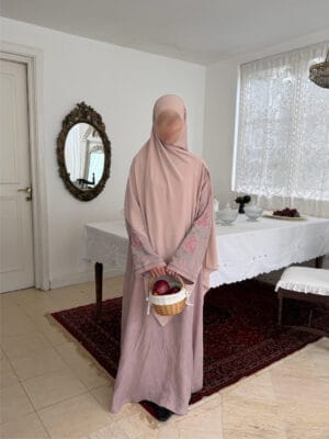 Nurea Blush Pink